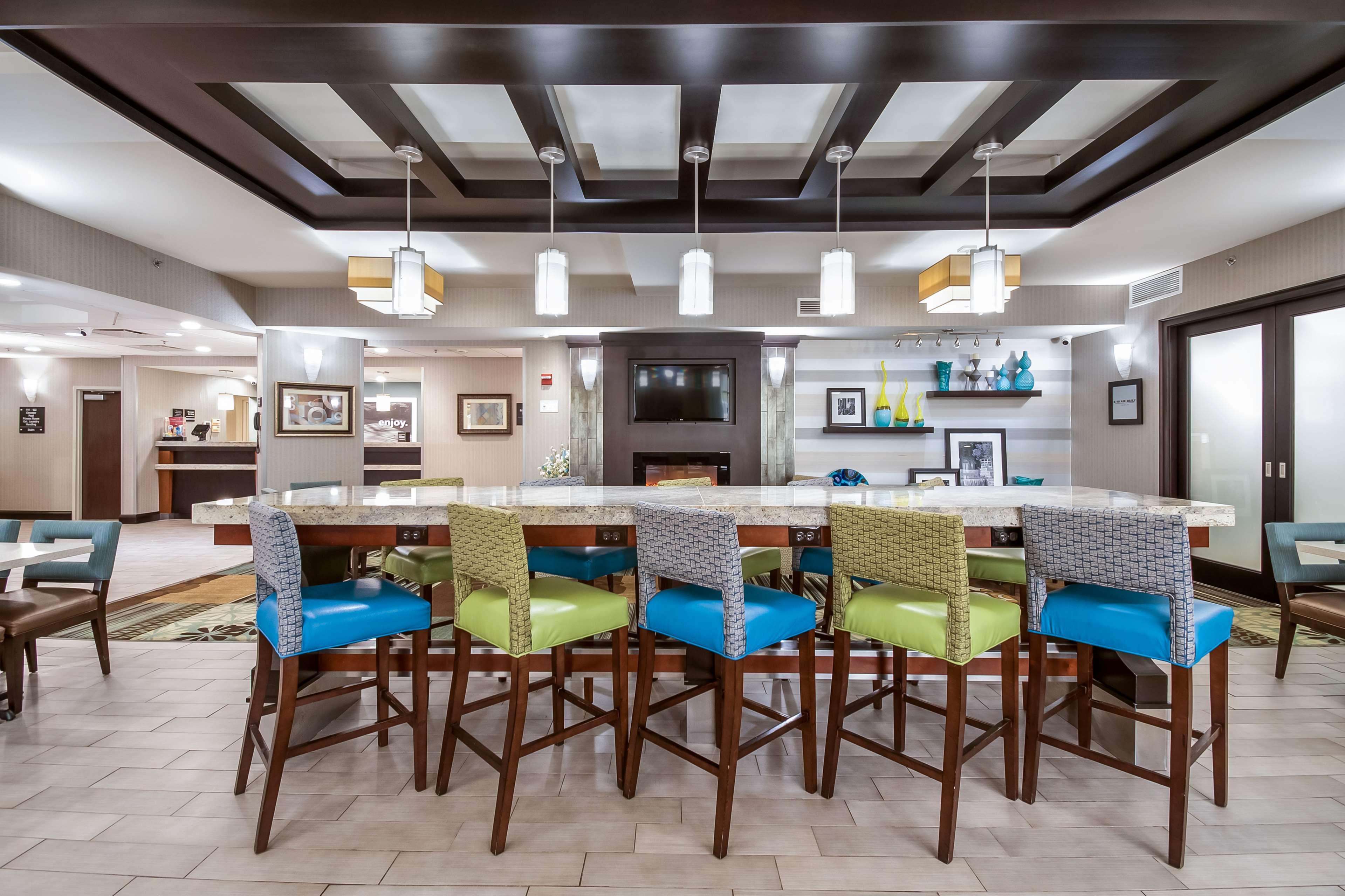 Hampton Inn West Columbus Ngoại thất bức ảnh