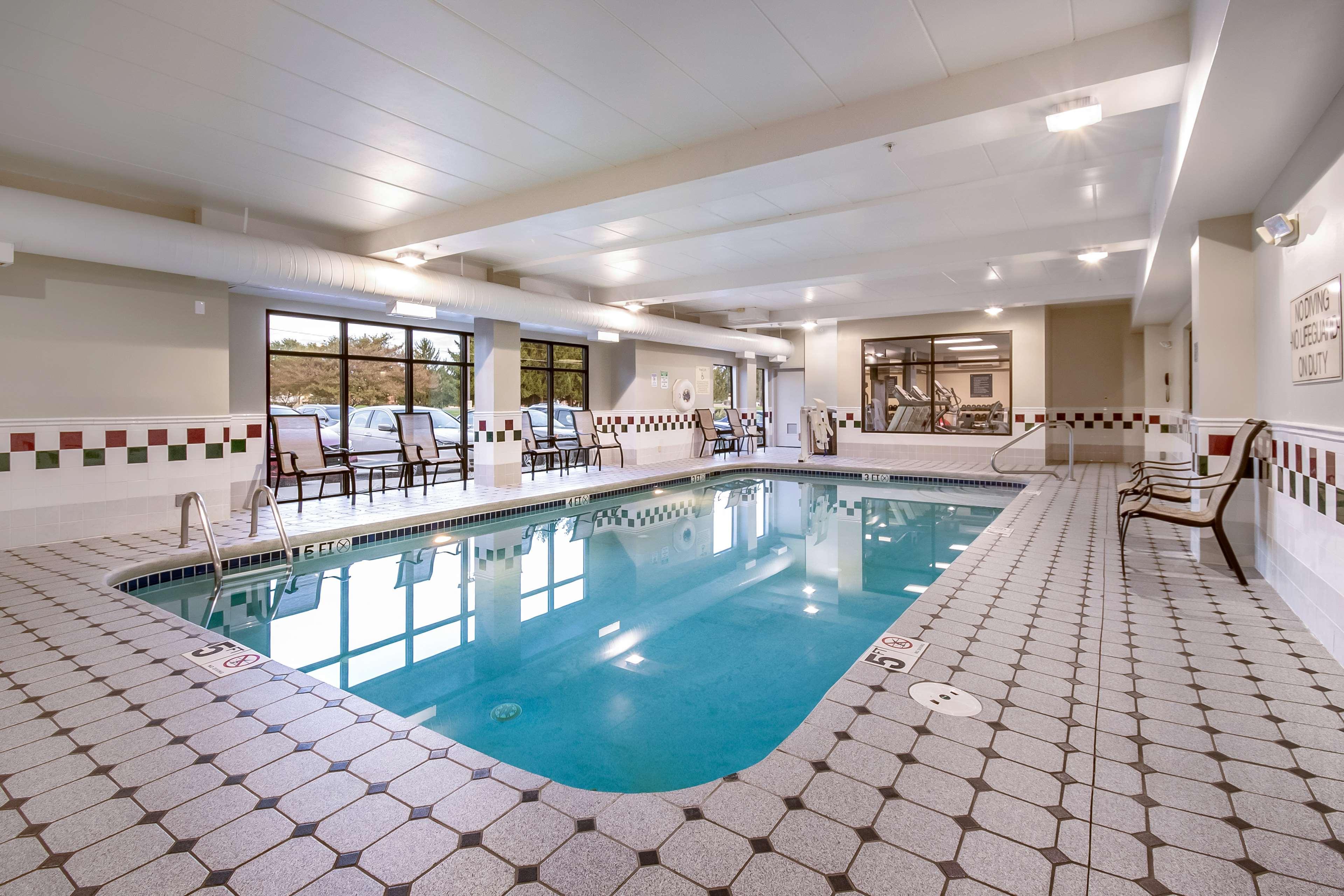 Hampton Inn West Columbus Ngoại thất bức ảnh