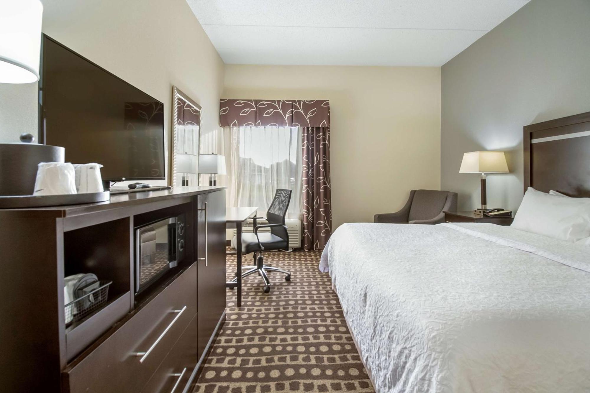 Hampton Inn West Columbus Ngoại thất bức ảnh